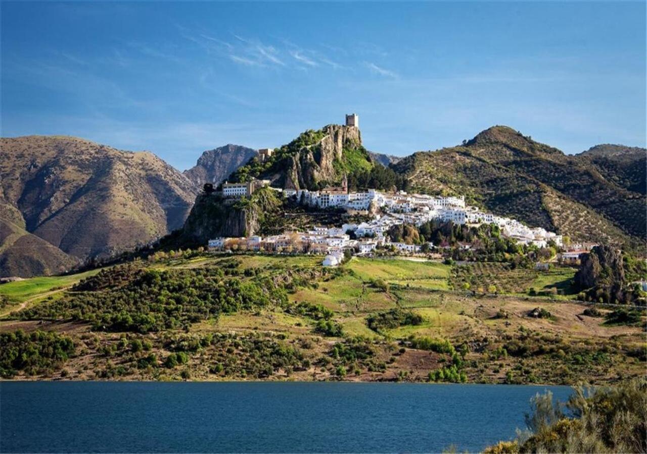 Coralba - El Escondite De La Bahia * San Fernando